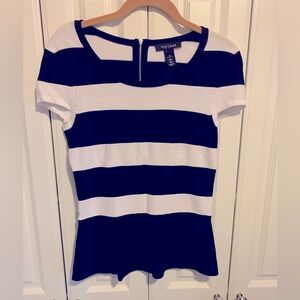 White House Black Market Sweater-XS